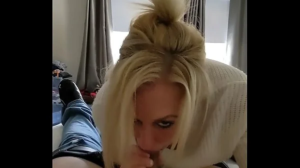 Hotassunicorn sucks from soft to Swallow